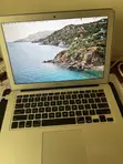 Apple MacBook Air 8GB RAM, Intel Core i5, 256GB HDD - 3
