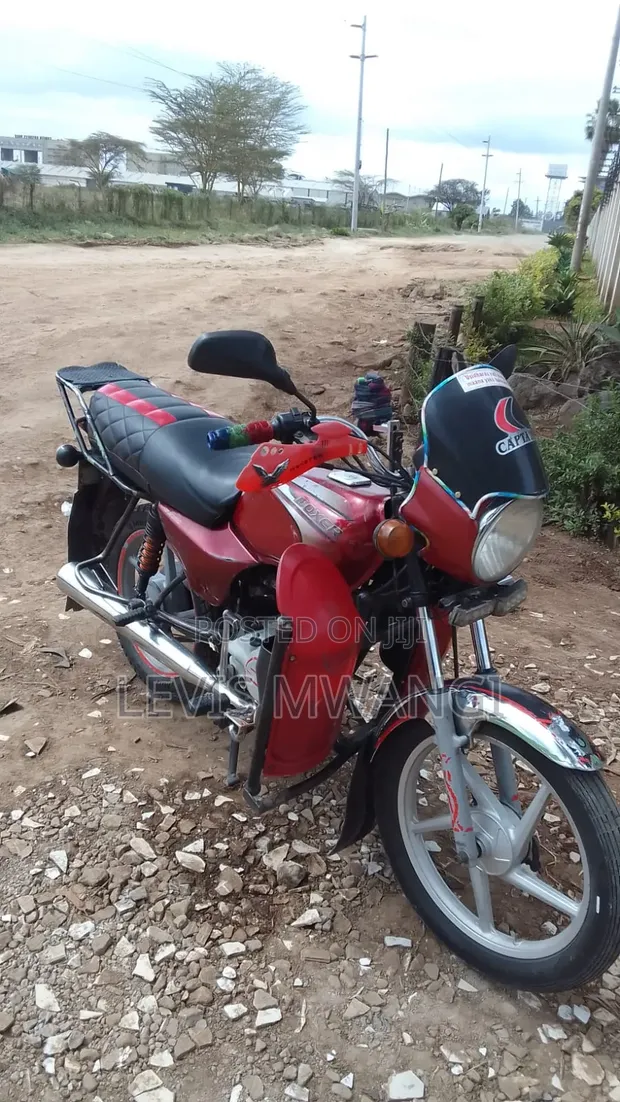 Bajaj Boxer 100 2023 Nyekundu - 1