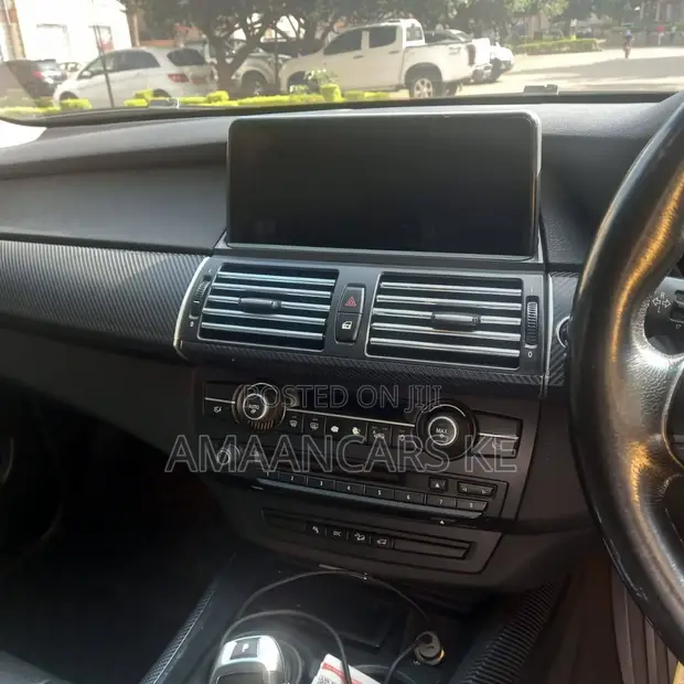 BMW X5 3.0i 2008 Nyeusi - 1