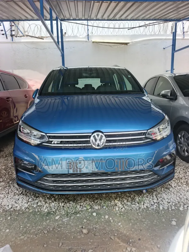 Volkswagen Touran 2020 Blue - 1