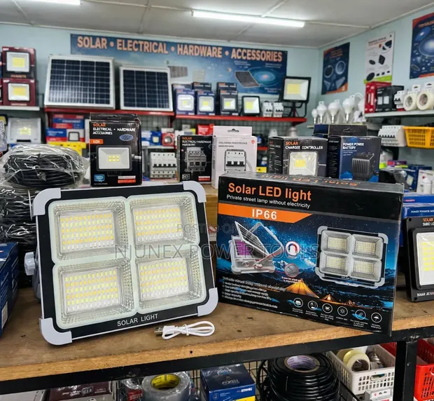 Solar LED Flood Light na Emergency Work Light - 1