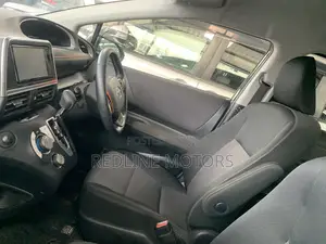 Toyota Sienta 1.5 FWD 2019 Black Minivan