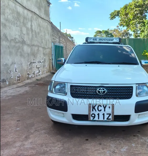 Toyota Succeed 2013 White - 1