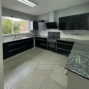 Apartment ya Vyumba 3 na DSQ ya Kupangisha Riverside