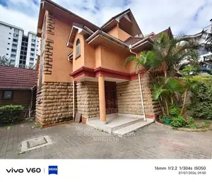 Nyumba ya Vyumba 5 vya Kulala vyote ni Ensuite + DSQ Lavington - Inapangishwa