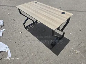 Modern Swivel Desk Chair - Same-Day Delivery Nairobi