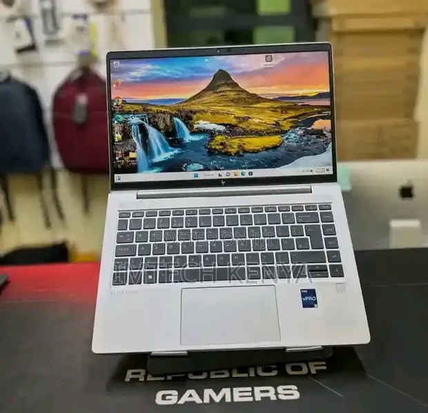 HP EliteBook 640 G9 Laptop - 16GB RAM, 256GB SSD - 1