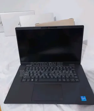 Laptop Dell Latitude 7520 - Core i5, 8GB RAM, 256GB SSD