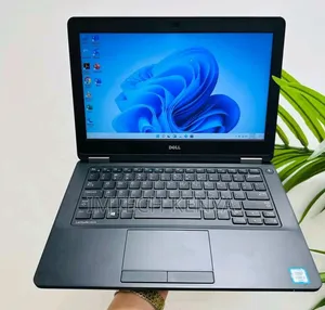 Laptop Dell Latitude 12 E5270