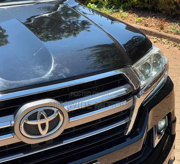 Toyota Land Cruiser 4.6 V8 ZX 2011 Black - 1