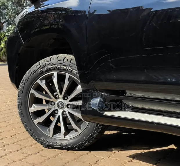 Toyota Land Cruiser Prado 2.8 TXL 2017 - 1