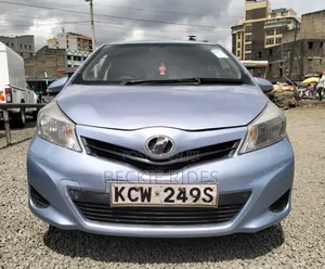 Toyota Vitz 2013 Blue