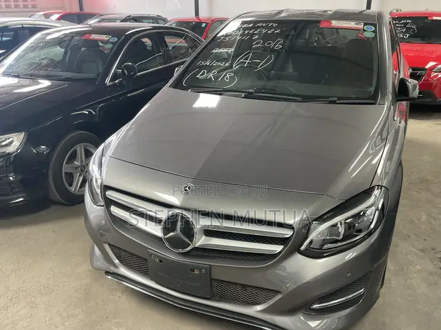 Mercedes-Benz B-Class B180 Petrol 2019 Gray - 1
