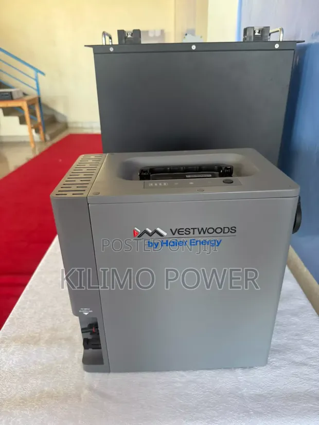Vestwood Power Station 2kWh Portable Power Station - 1