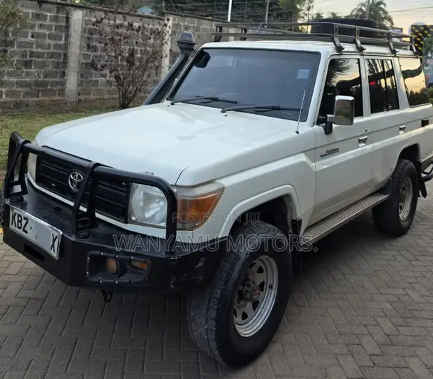 Toyota Land Cruiser Hardtop 2014 - 1