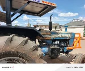 Tractor Ford 5000 (2WD)