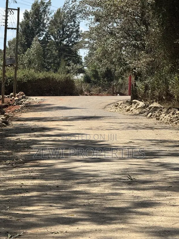 Eneo la Nusu Eka la Udongo Mwekundu kwa Uuzaji - Kibiku - 1