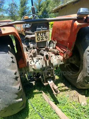 Massey Ferguson 275 Tractor
