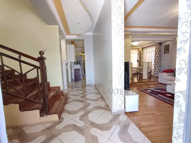 5-Bedroom Maisonette for Sale in RedSoil Estate - 1