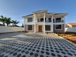 Nyumba ya Vyumba 4 na DSQ Kahawa Sukari Inauzwa
