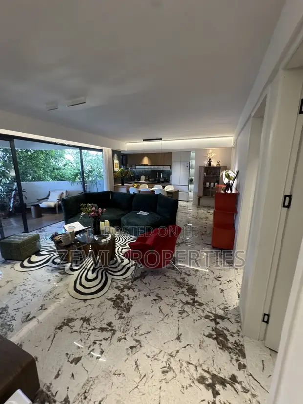 3 Bedroom Apartment with DSQ for Sale in Westlands - 1