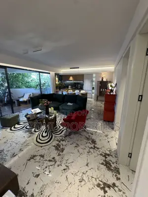 Apartment ya Vyumba 3 na DSQ Inauzwa Westlands