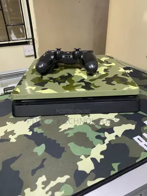 Sony PS4 Console with One Controller