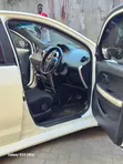 Toyota IST 2005 Nyeupe - 3