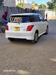 Toyota IST 2005 Nyeupe - 5