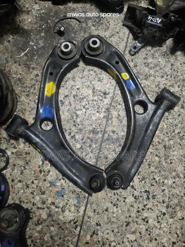 Suzuki Alto 2015 Control Arm - 1