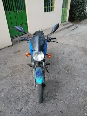 TVS HLX Plus ES 2017 Bluu