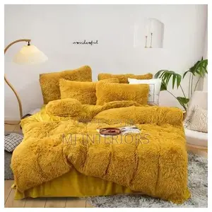 6x7 Fluffy Duvet Set - Duvet, Pate, 4 Pillowcases