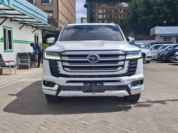 2024 Toyota Land Cruiser LC300 Diesel - 1