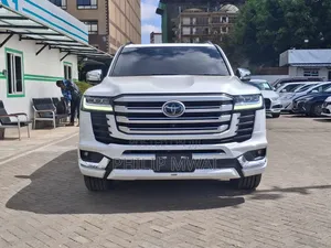 2024 Toyota Land Cruiser LC300 Diesel