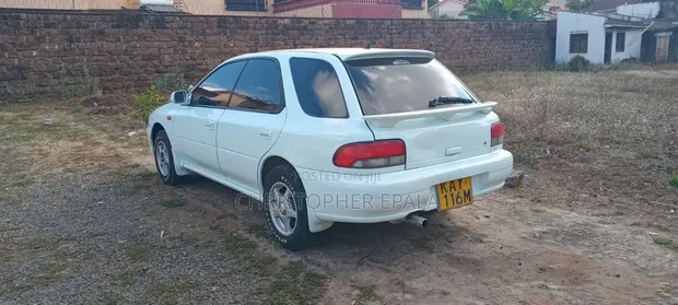 Subaru Impreza 2000 - 1