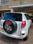 Toyota RAV4 2.4 SUV 2008 Nyeupe - 3