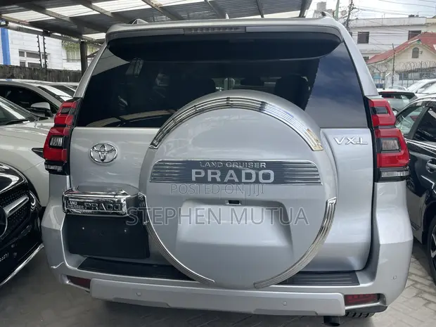 Toyota Land Cruiser Prado 2.8 VX-L 2019 Silver - 1