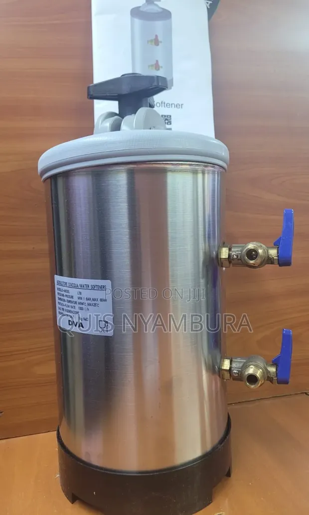 DVA LT8 Manual Water Softener - 1