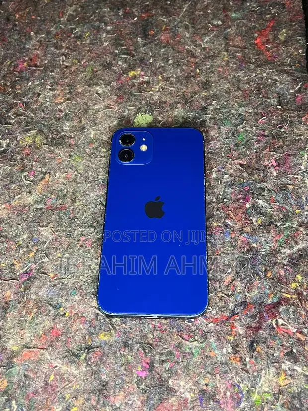 Apple iPhone 12 256GB Blue (Used) - 1