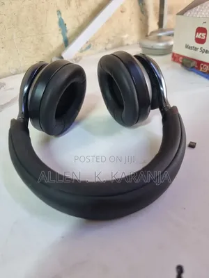 Beats by Dre Headphones za Over-Ear (Zilizotumika)