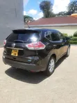 Nissan X-Trail T32 2016 Nyeusi 7-Seater - 2