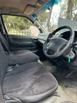Toyota HiAce 2014 Nyeupe - 4