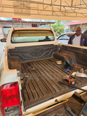 Ford Ranger T6 Roller Shutter Lid - Usalama wa Premium