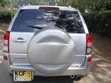 Suzuki Escudo 2008 Nyeupe - 2