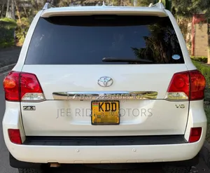 Toyota Land Cruiser ZX 2014