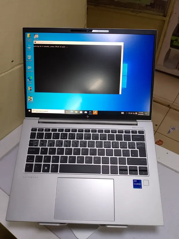 HP EliteBook 1040 G9 Laptop - i7, 16GB RAM, 256GB SSD - 1