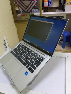 Laptop HP EliteBook 1040 G9 - i7, 16GB RAM, 256GB SSD