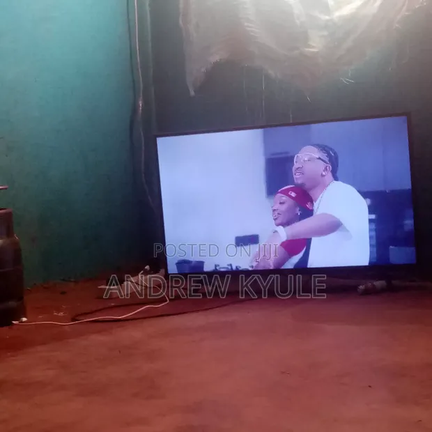 LG 32-Inch Android Smart TV - 1