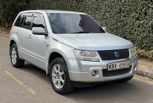 2006 Suzuki Swift Gray