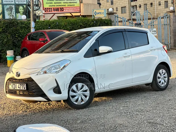 Toyota Vitz 1.3 FWD 5dr Hatchback 2018 White - 1
